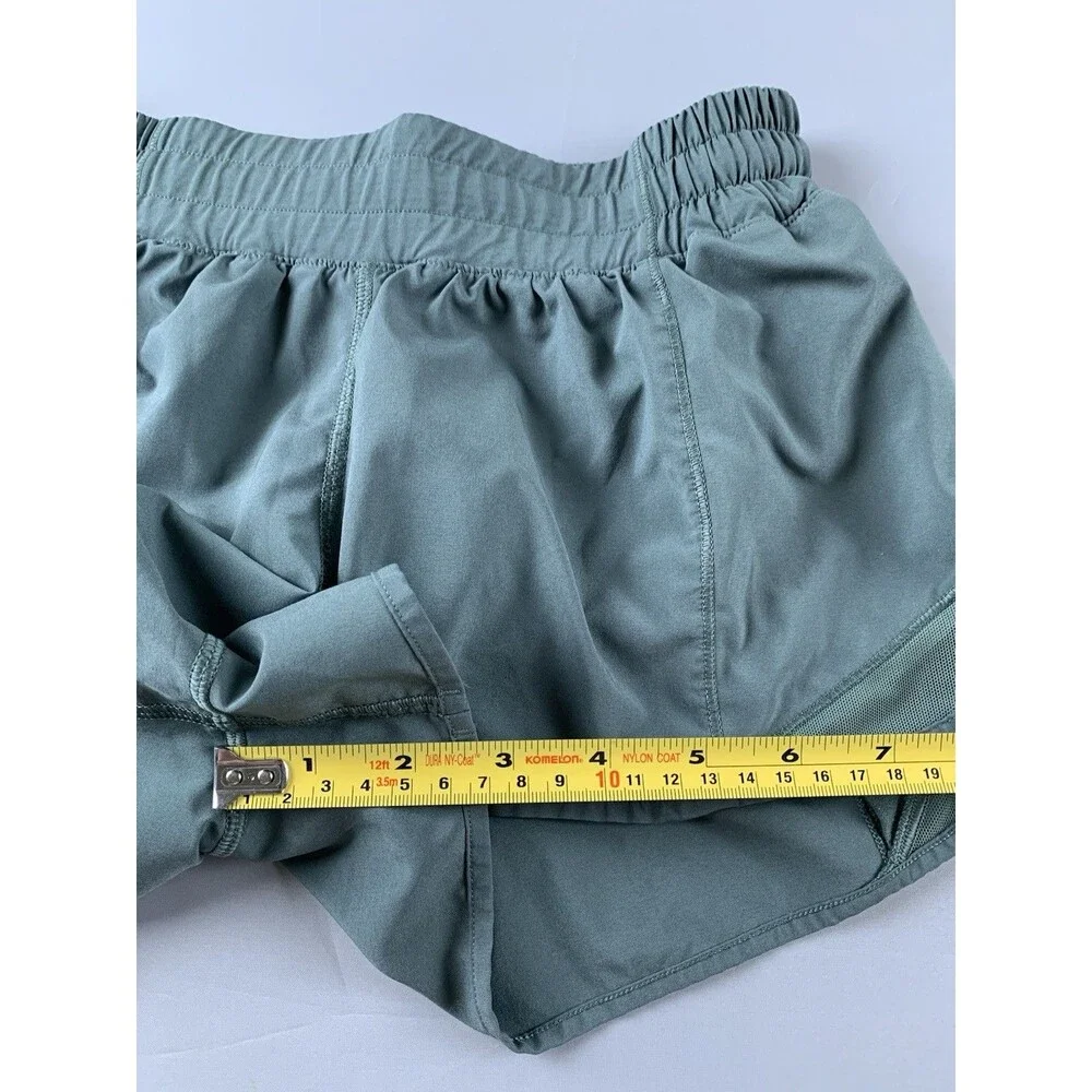 Lululemon Hotty Hot Low-Rise Lined Short 2.5” inseam Size 6